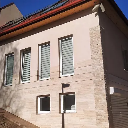 Apartman Luna *